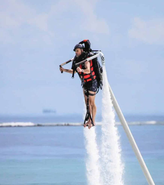 پرواز با جت پک بر فراز دبی