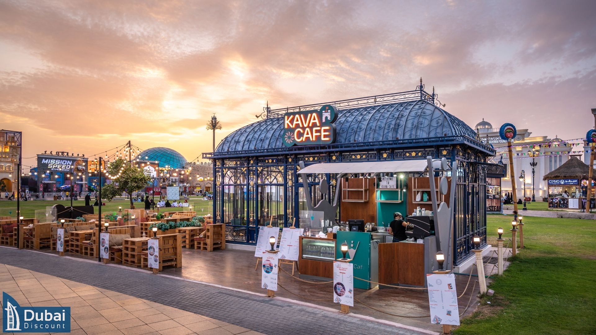 غذاخوری های دهکده جهانی-28