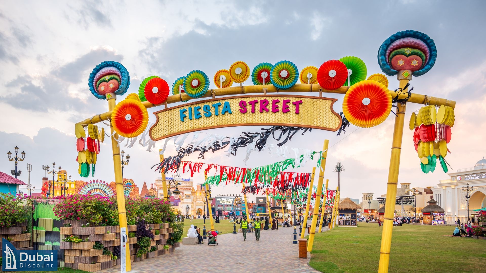 خیابانی در دهکده جهانی