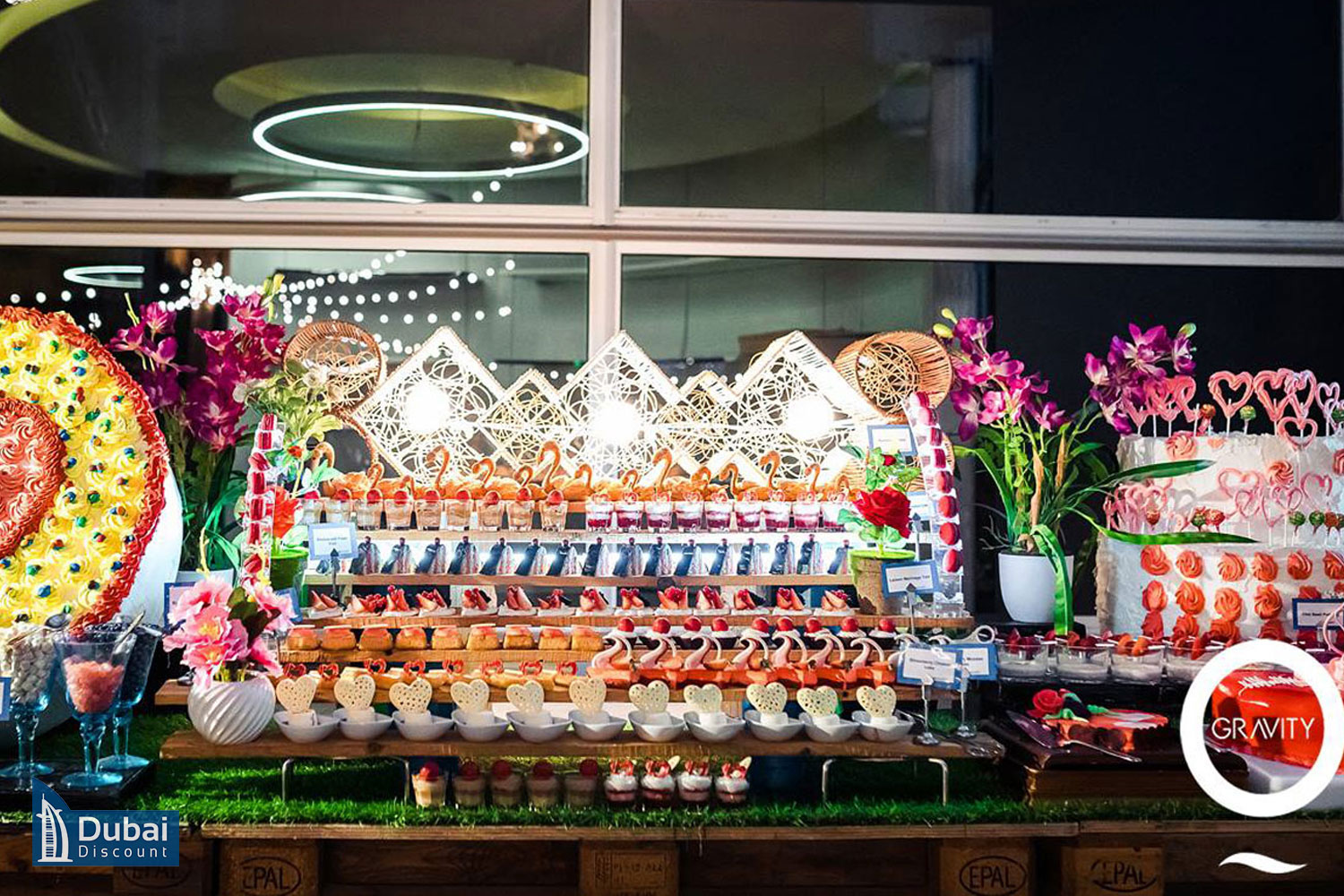 رستوران کلاب جاذبه صفر