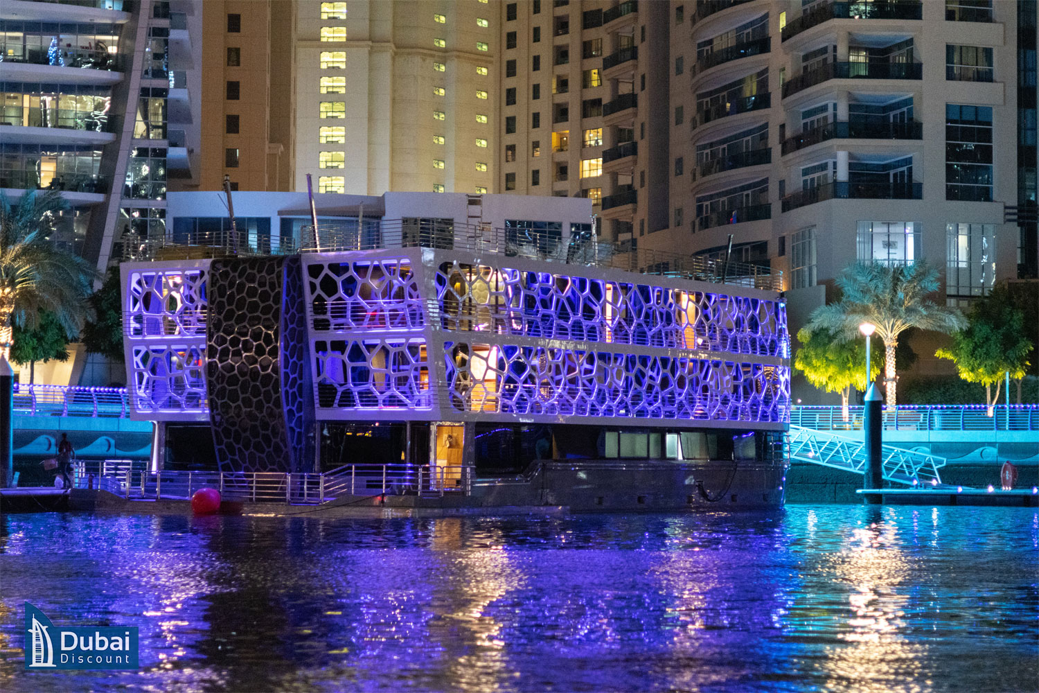 تور کشتی ارکید دبی ویژه شب