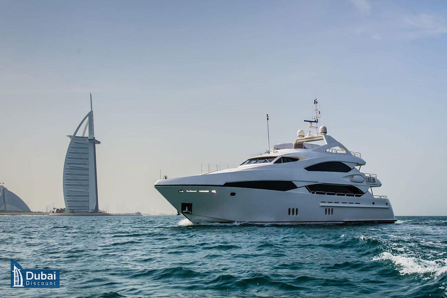 تجربه تور کشتی سوپر یات لوکس دبی