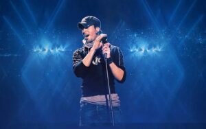 شبی به یاد ماندنی در کنسرت انریکه ایگلسیاس ابوظبی - 2025