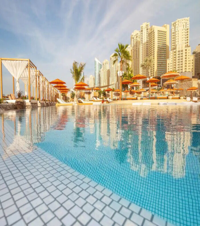 برنامه های کلاب ساحلی بلا بلا دبی