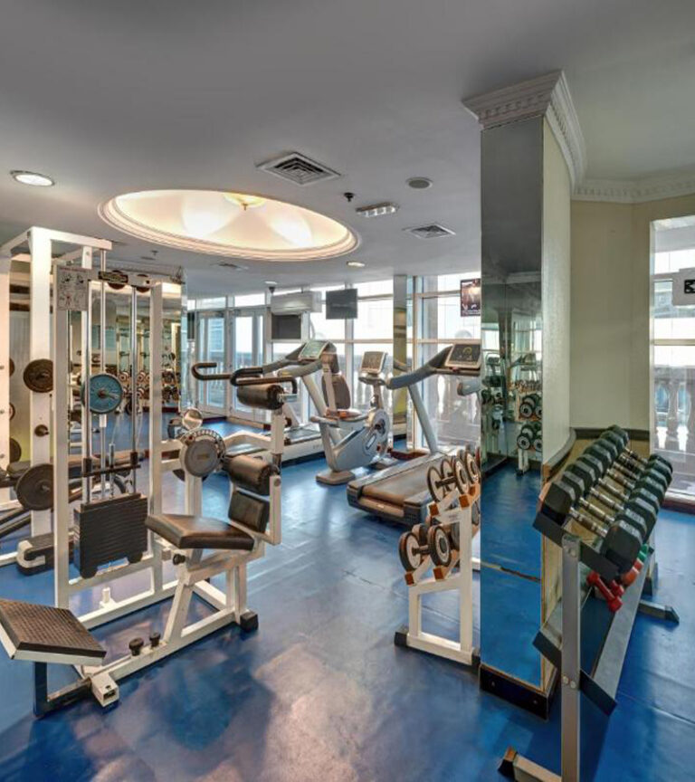 باشگاه ورزشی هتل امارات گرند