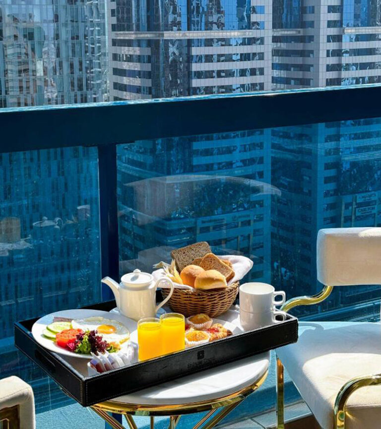 صبحانه هتل امارات گرند دبی