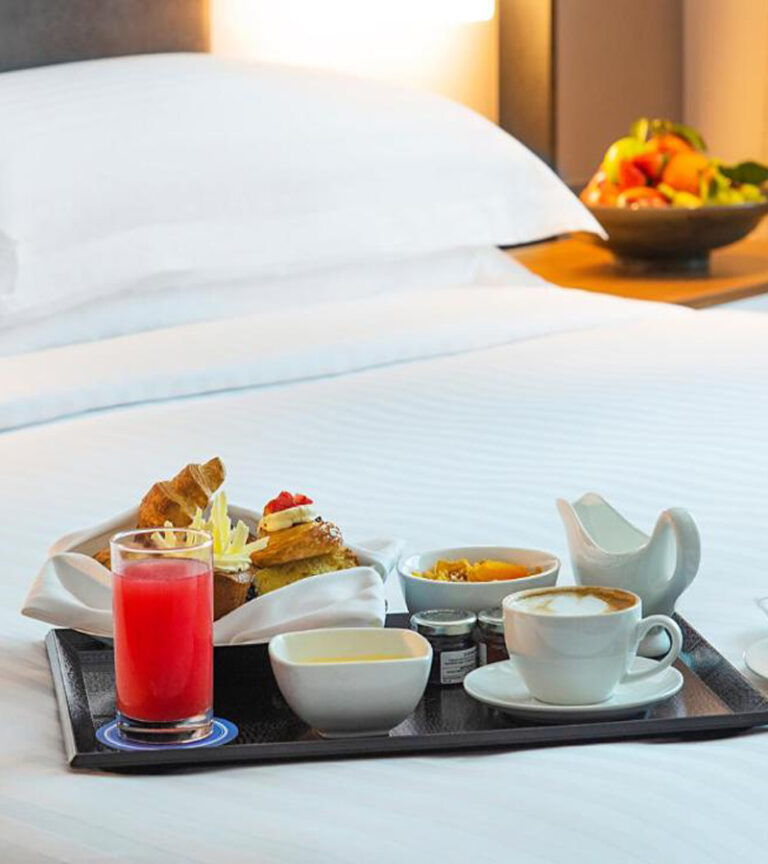 صبحانه هتل ایژینا گرند