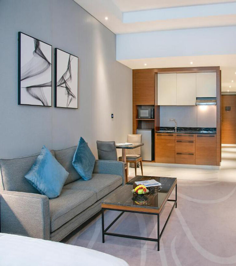 سوئیت هتل ایژینا گرند