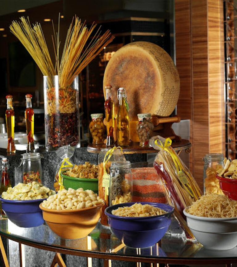 امکانات هتل تاورز روتانا