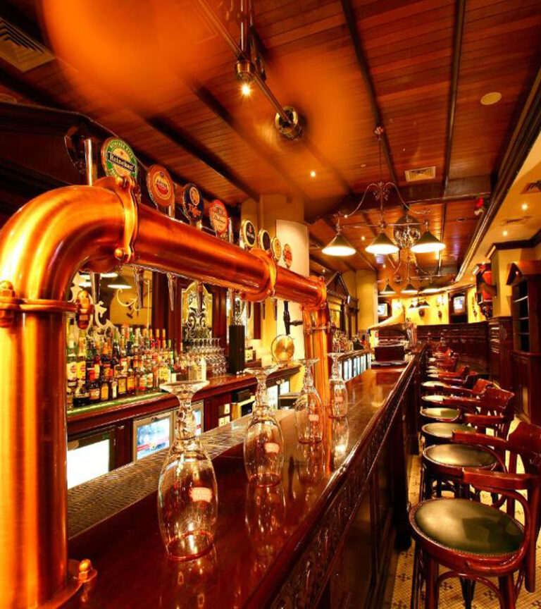 بار هتل تاورز روتانا دبی