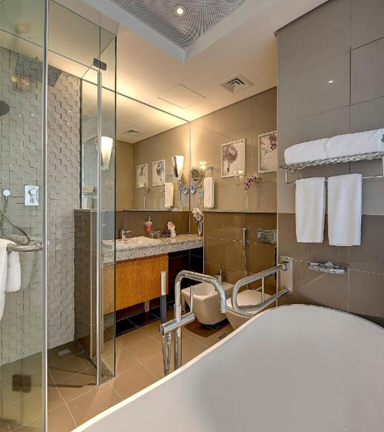 سرویس بهداشتی هتل رویال کانتیننتال