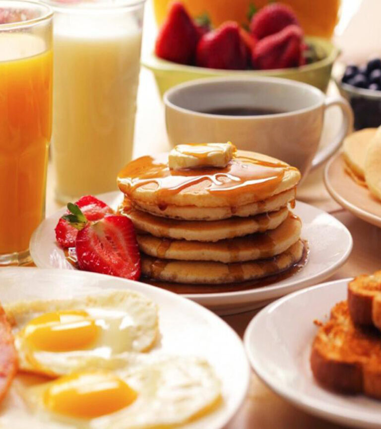 صبحانه هتل رویال کانتیننتال