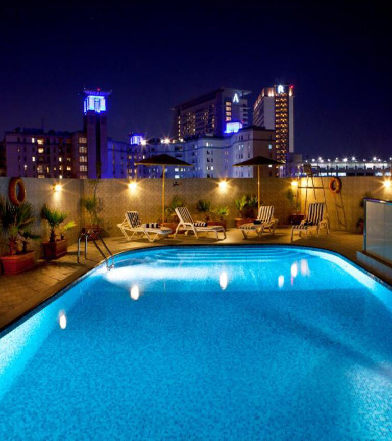 استخر هتل لندمارک پریمیر