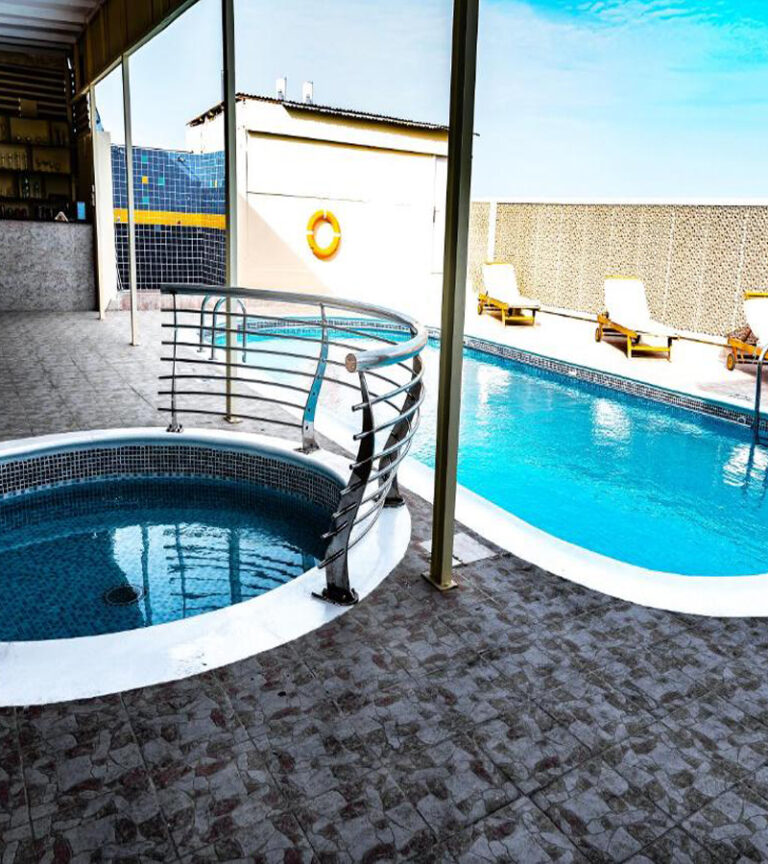 استخر هتل گرند سنترال