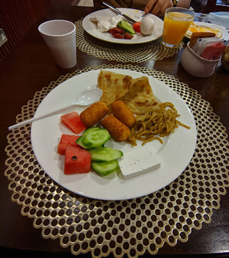 صبحانه هتل گرند سنترال