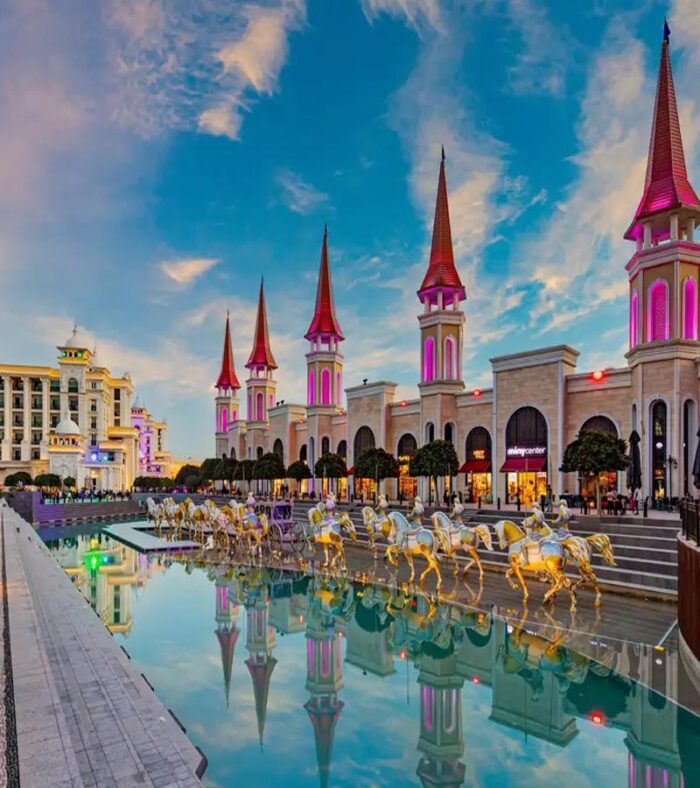 تم پارک لند آو لجندز آنتالیا