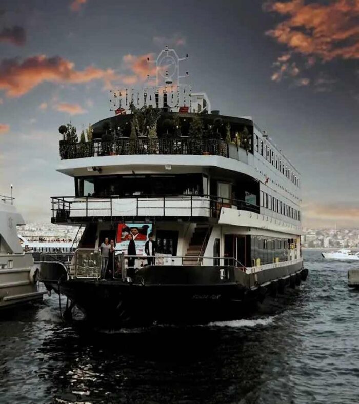 عکس کشتی سوداتور استانبول