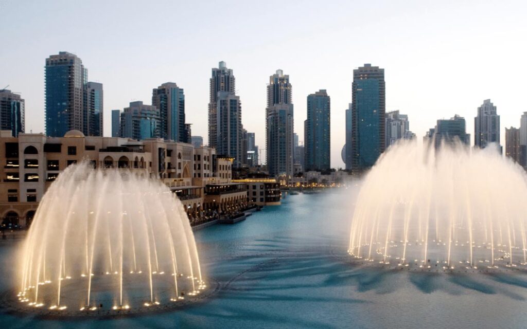 فواره دبی مال؛ جذاب‌ترین فواره موزیکال جهان