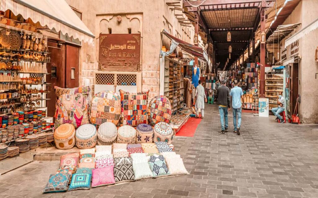 چه چیزهایی از دبی بخریم: بهترین سوغات دبی