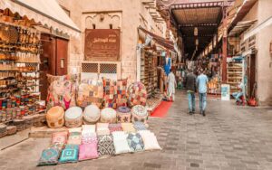 چه چیزهایی از دبی بخریم: بهترین سوغات دبی