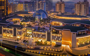 پالم جمیرا مال دبی؛ خرید، غذا و سرگرمی در یکی از لوکس‌ترین مراکز خرید امارات